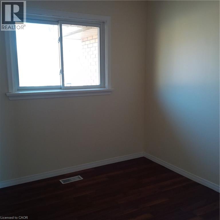 245 Eighth Avenue, Kitchener, ON - Indoor Photo Showing Other Room
