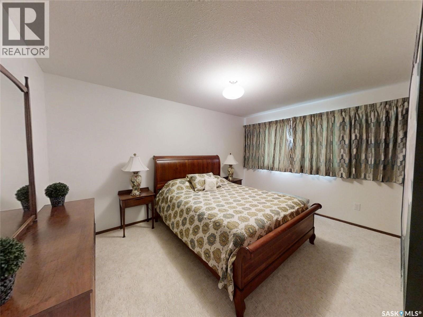 201 2Nd Avenue E, Eatonia, SK