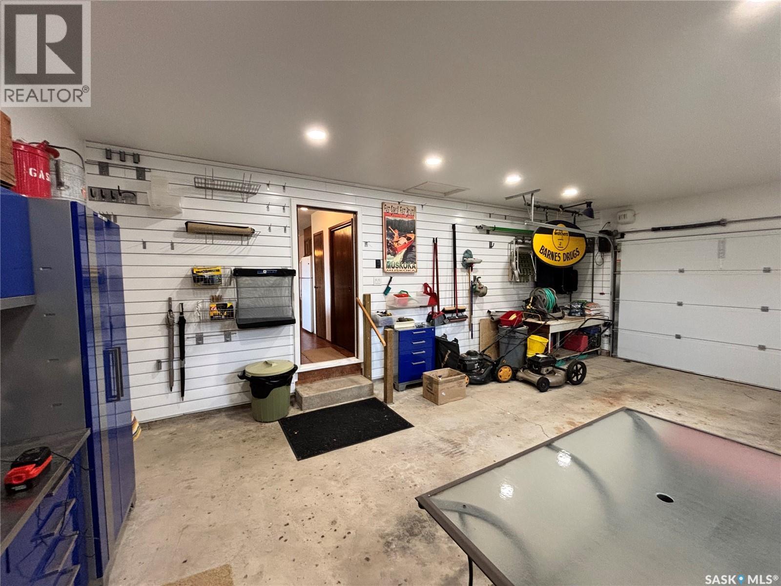 201 2Nd Avenue E, Eatonia, SK