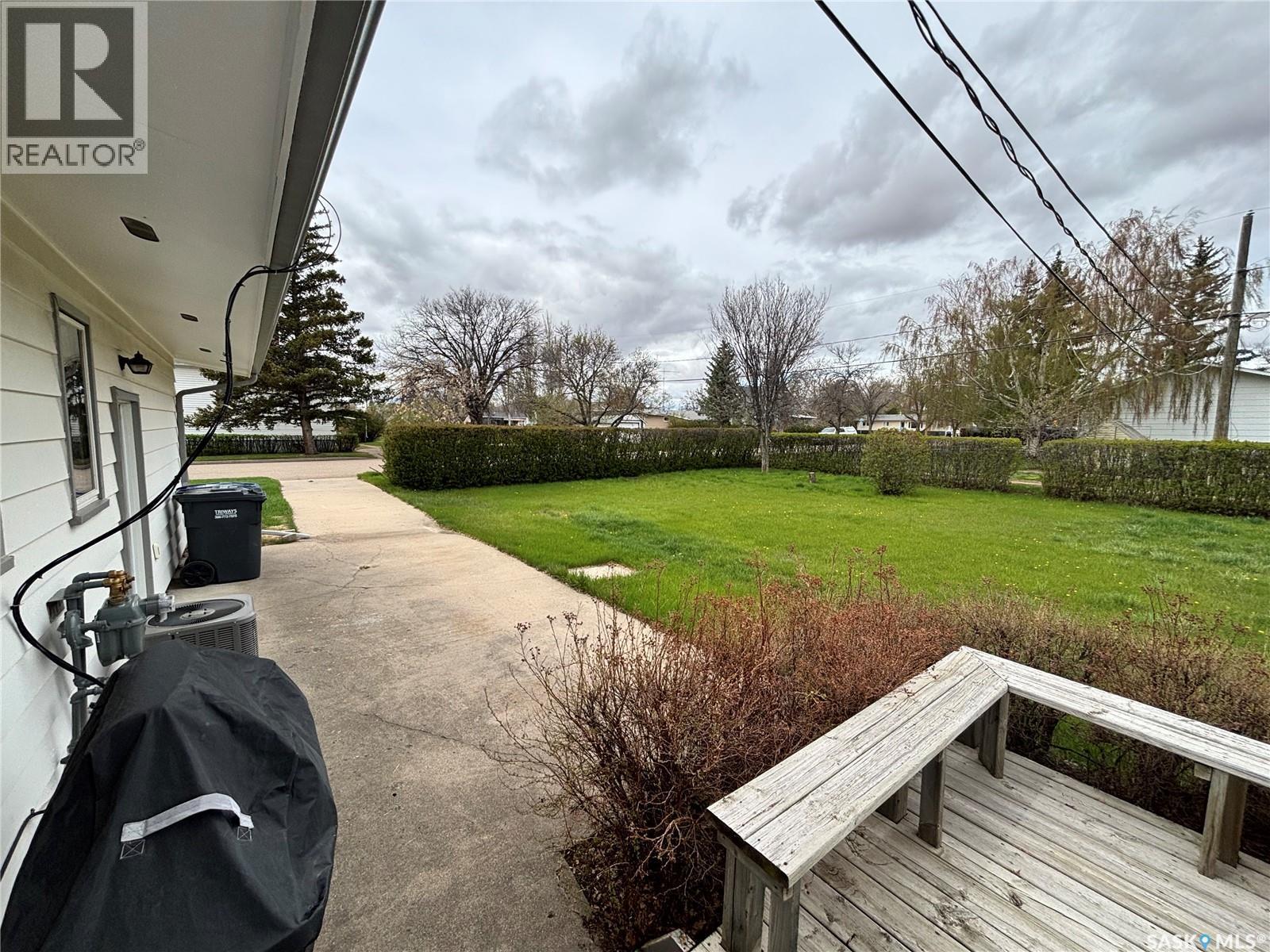201 2Nd Avenue E, Eatonia, SK