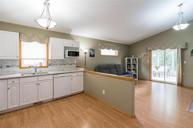 274 Barnes St, Winnipeg, MB