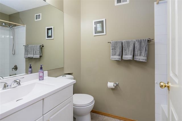 274 Barnes St, Winnipeg, MB
