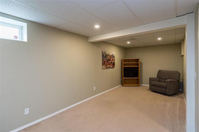 274 Barnes St, Winnipeg, MB