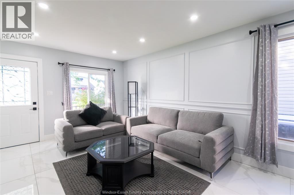 629 Stanley, Windsor, ON