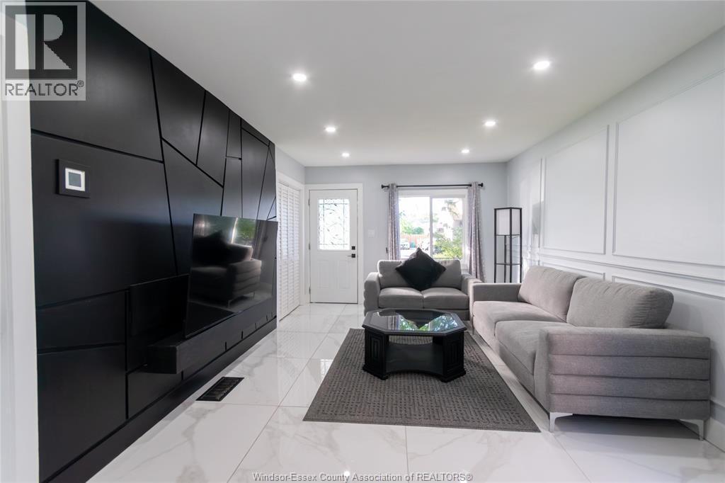 629 Stanley, Windsor, ON