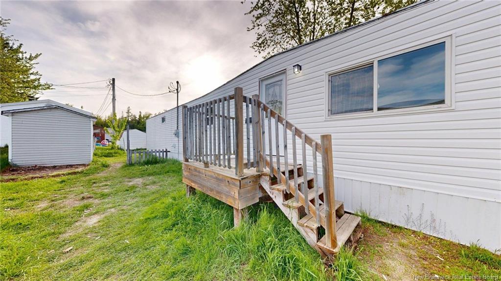 12 Midway Dr, Moncton, NB