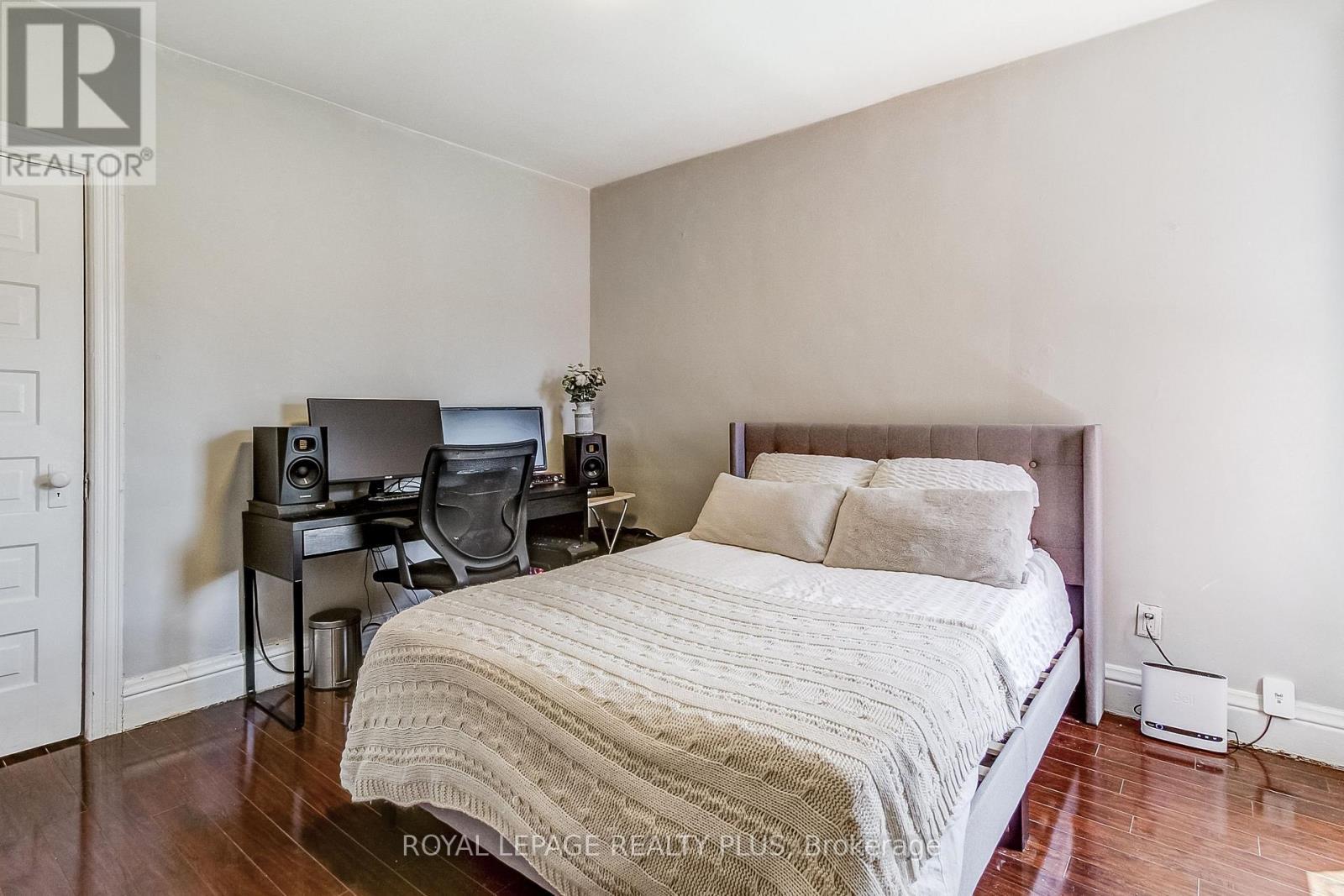 38 Rosemont Avenue, Hamilton, ON