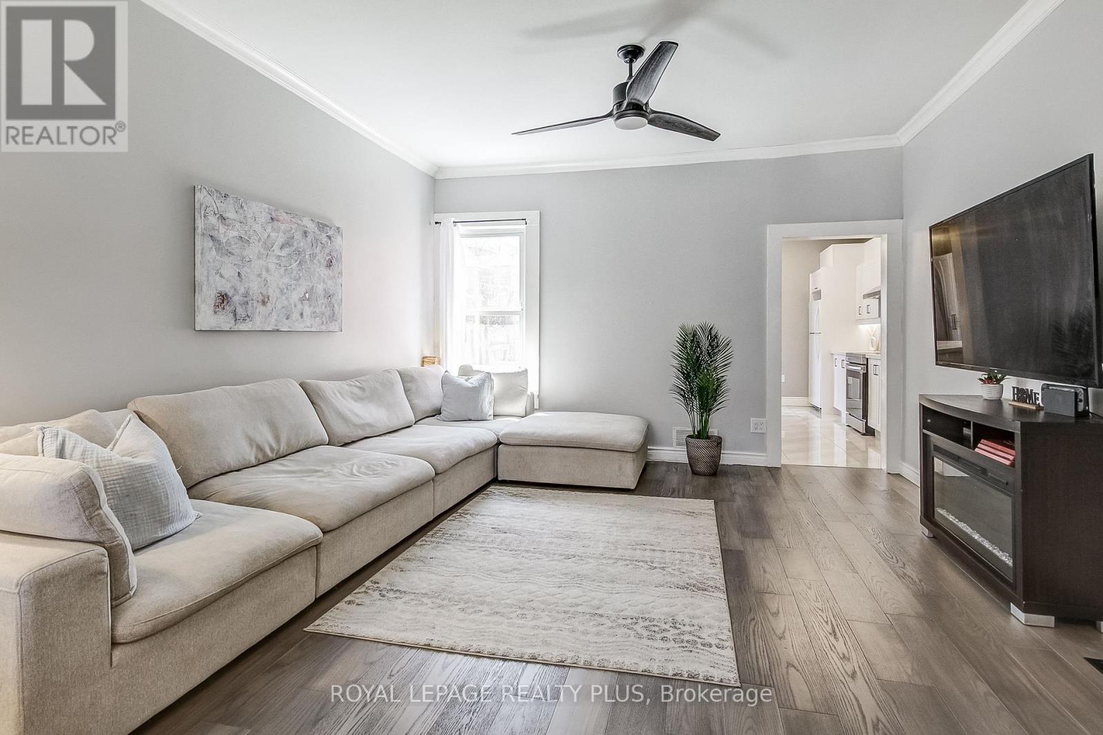 38 Rosemont Avenue, Hamilton, ON