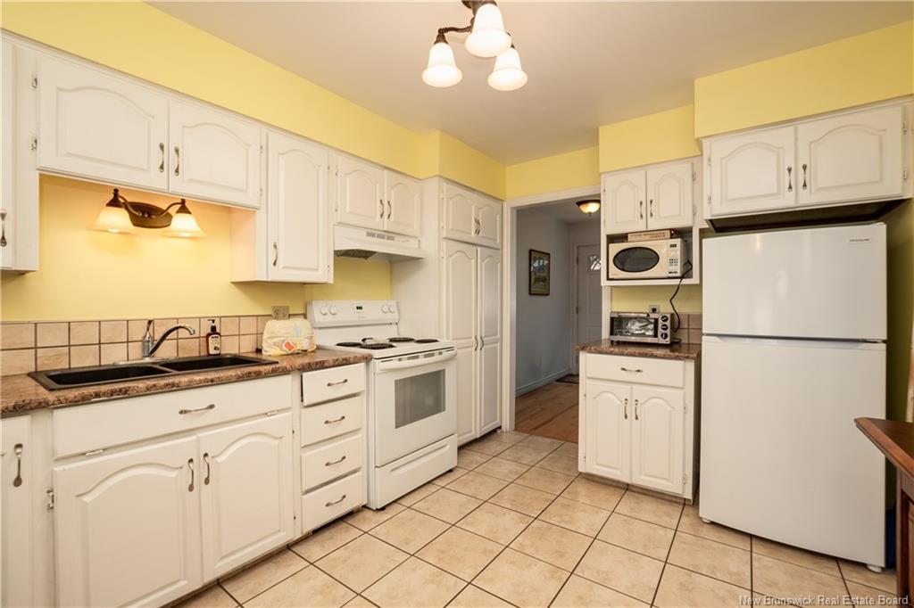 6 Twilight Ave, Salisbury, NB