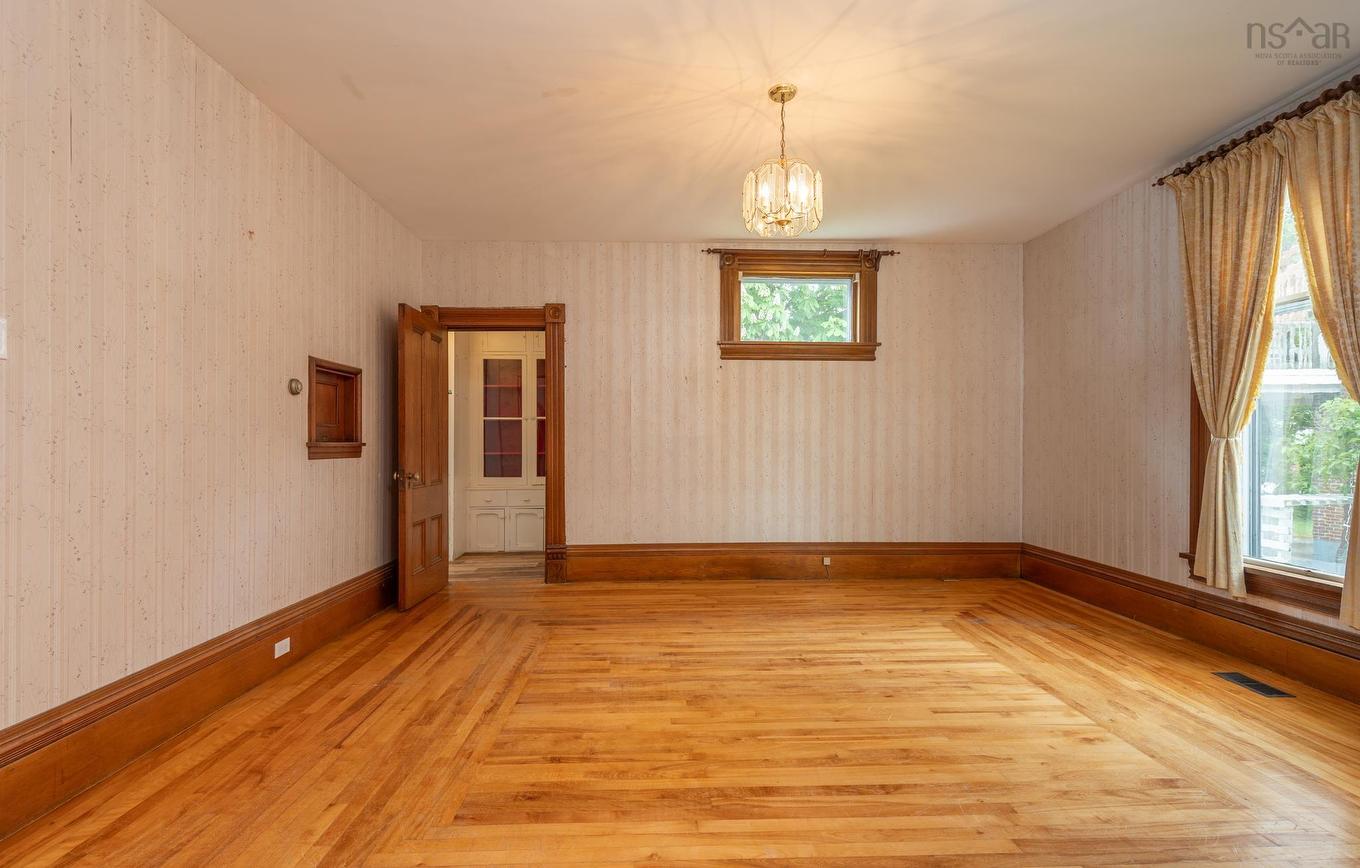 13 Porter Street, Yarmouth, NS