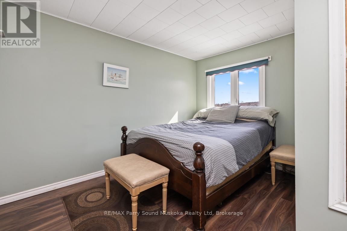 2nd bedroom - 39 Hardies Road, Mckellar, ON