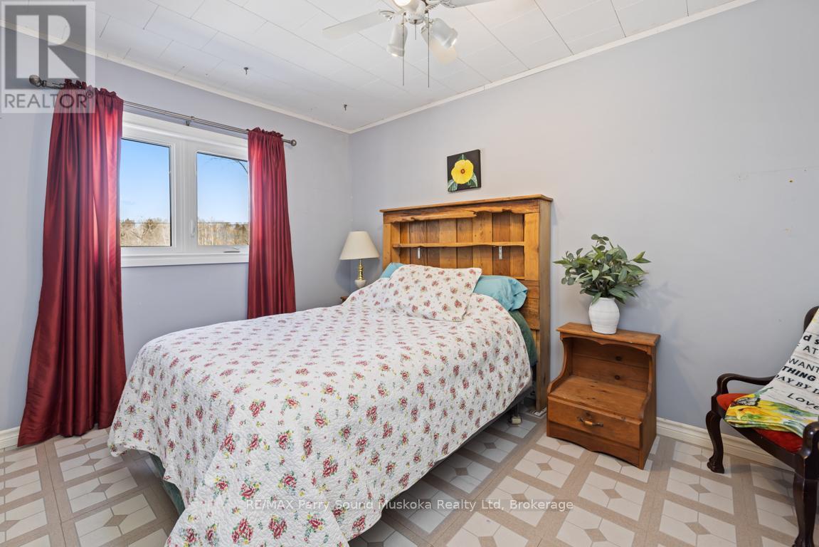3rd bedroom - 39 Hardies Road, Mckellar, ON