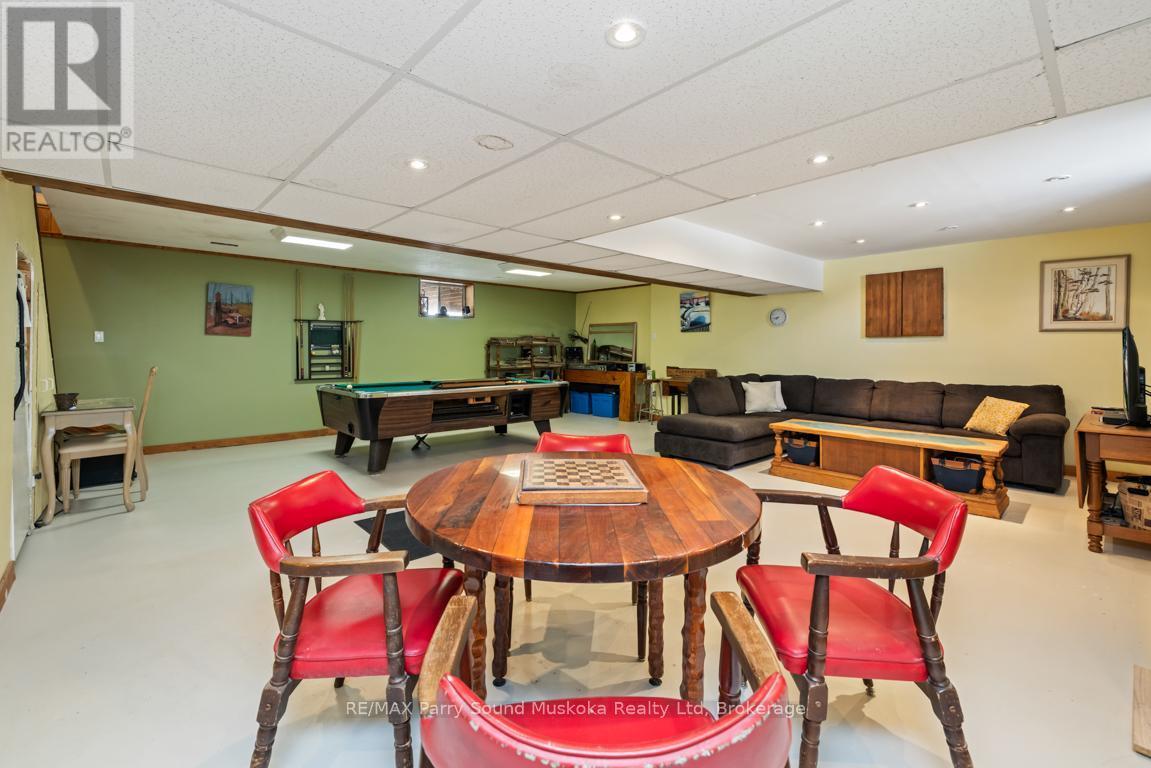 39 Hardies Road, Mckellar, ON