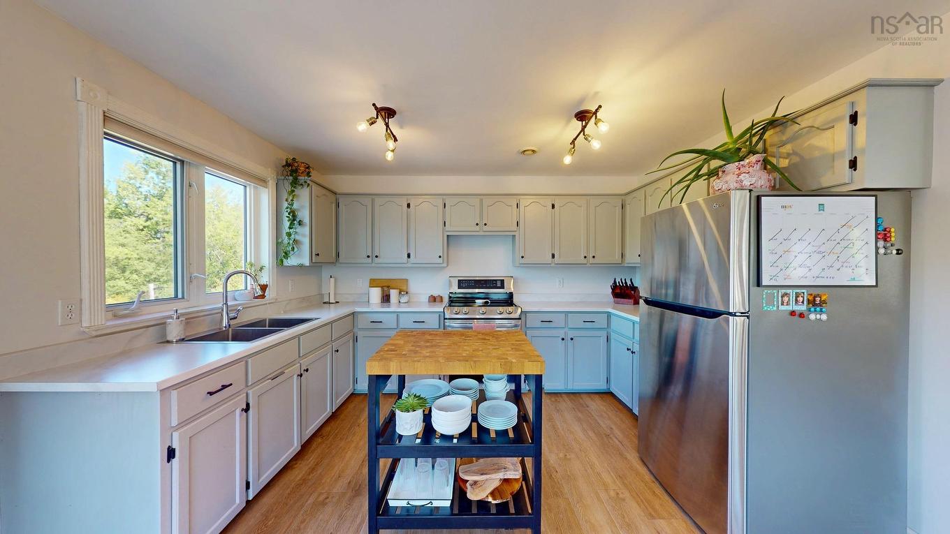 8 Iona Road, Wolfville, NS