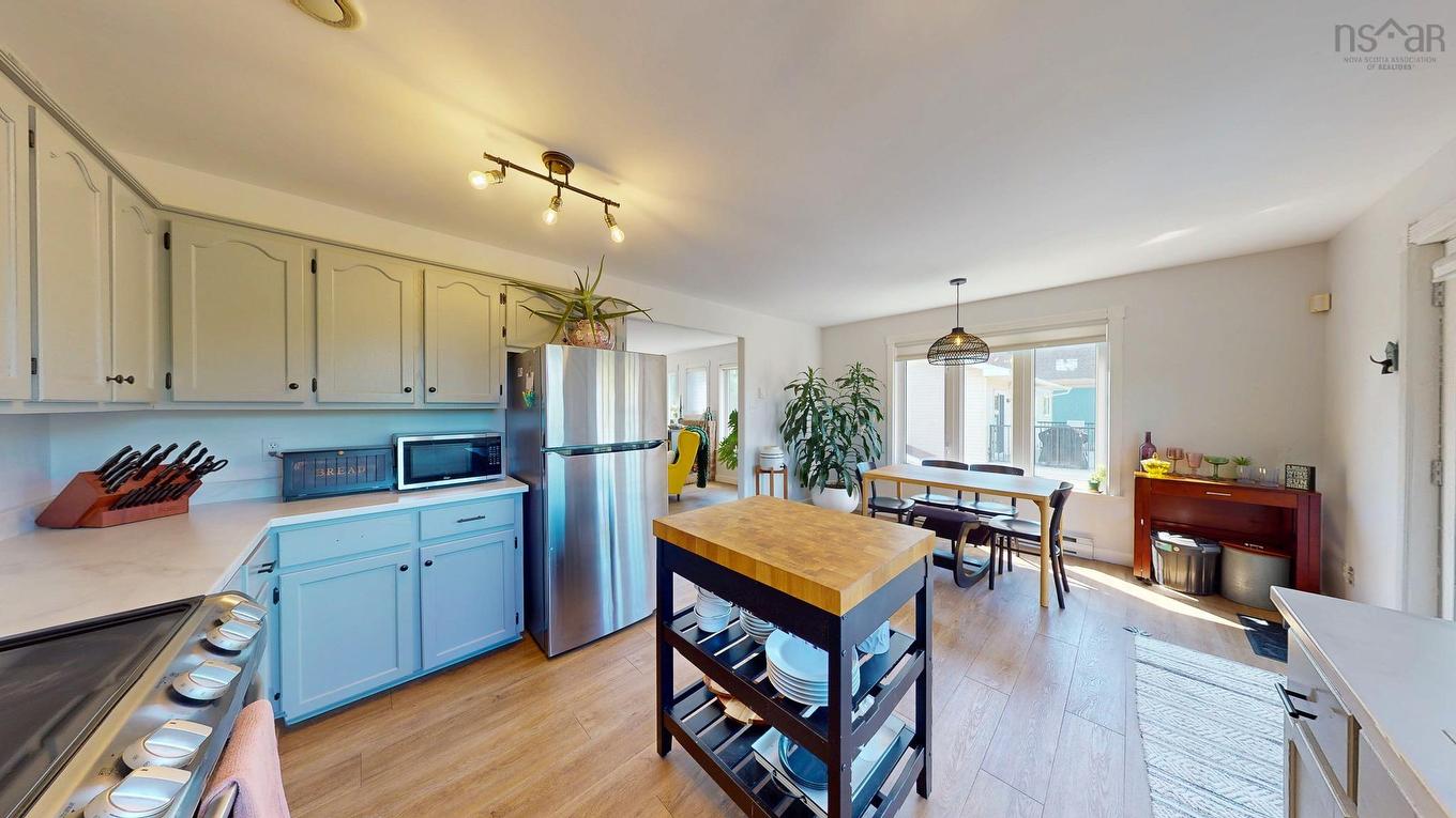 8 Iona Road, Wolfville, NS
