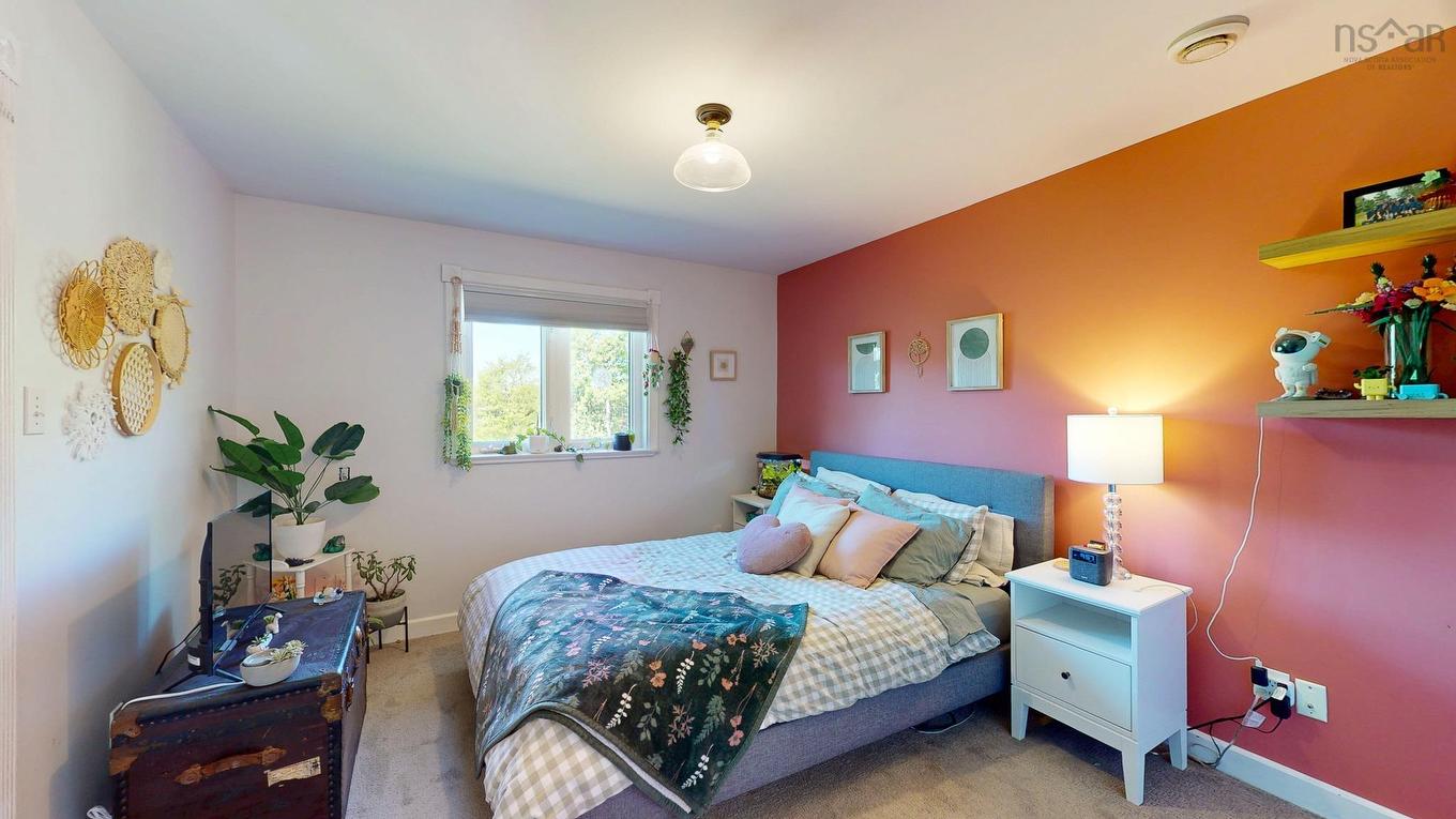8 Iona Road, Wolfville, NS