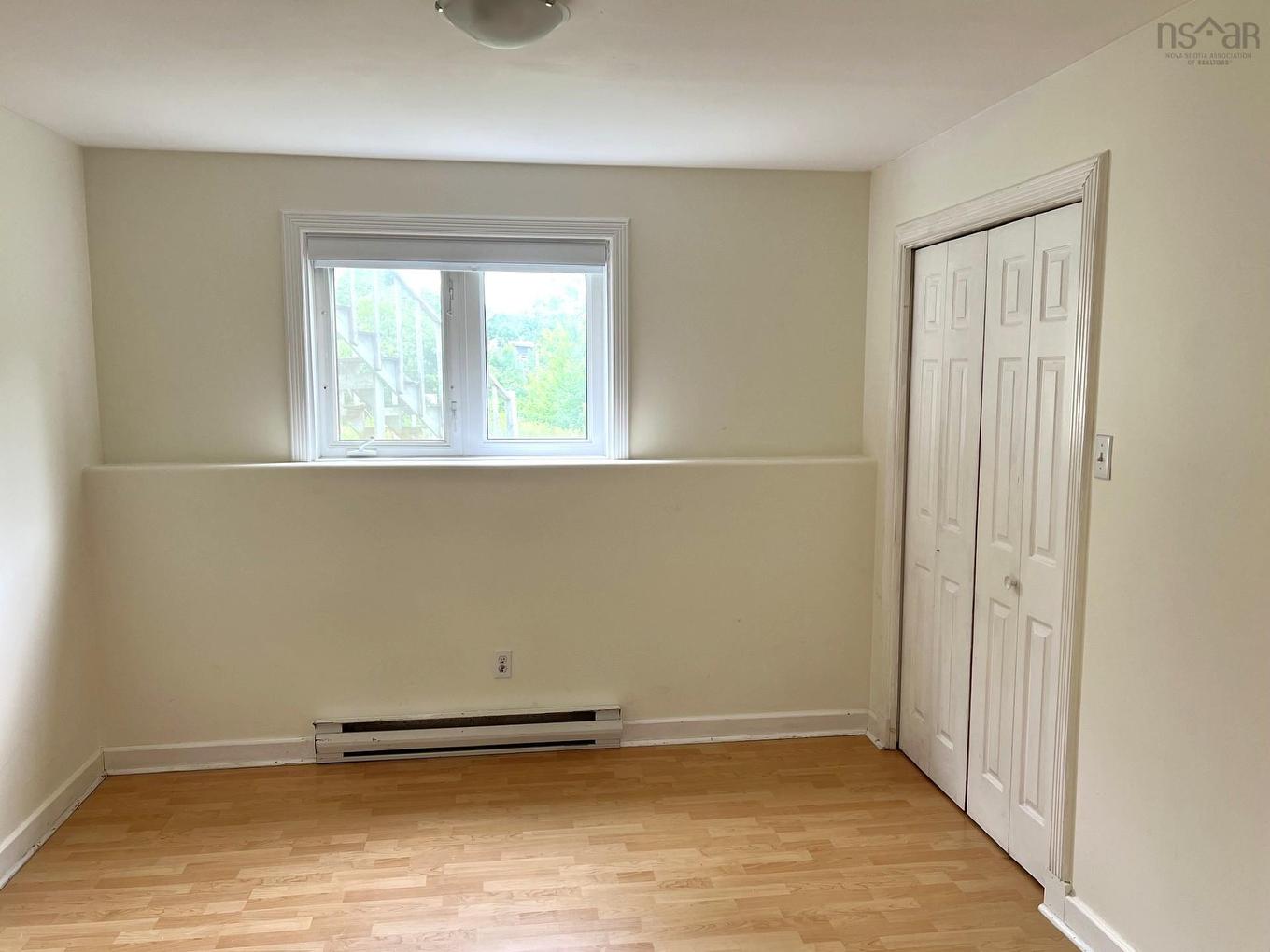 8 Iona Road, Wolfville, NS