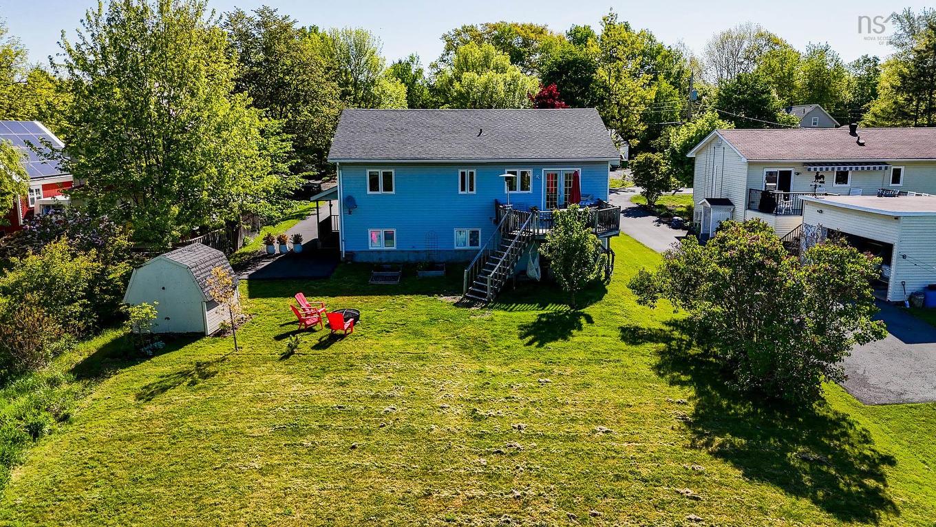 8 Iona Road, Wolfville, NS