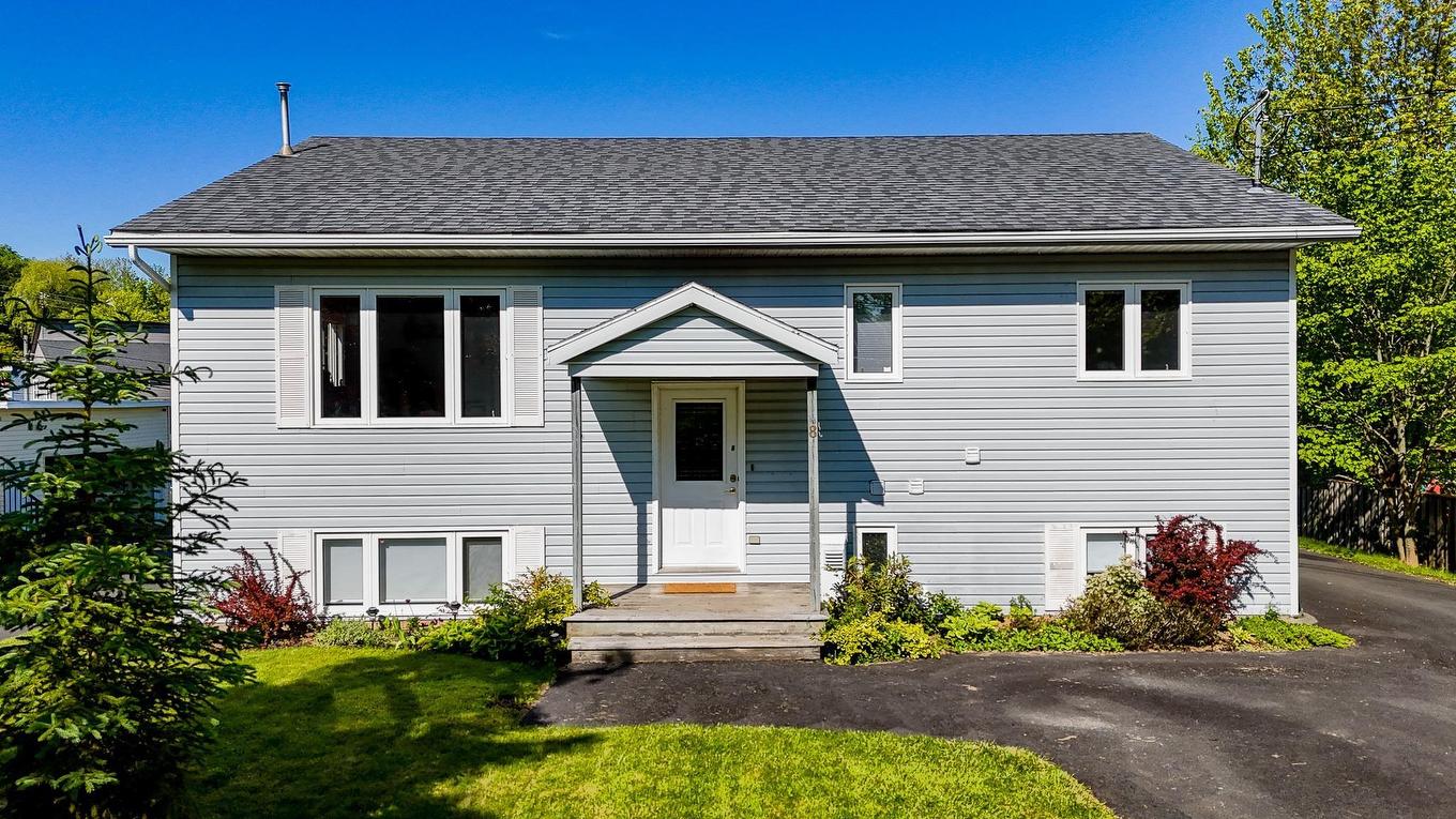 8 Iona Road, Wolfville, NS