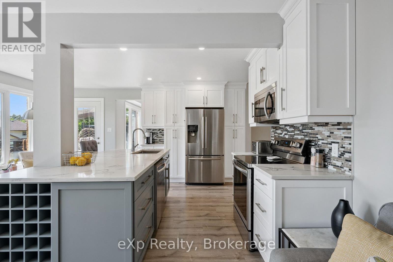 27 Notchwood Court, Kitchener, ON