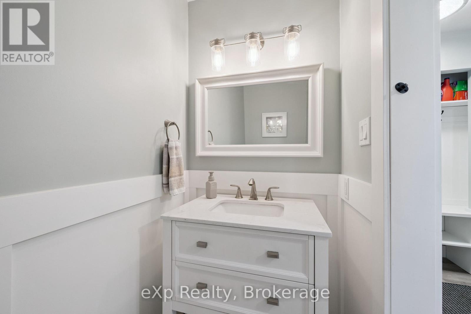 27 Notchwood Court, Kitchener, ON