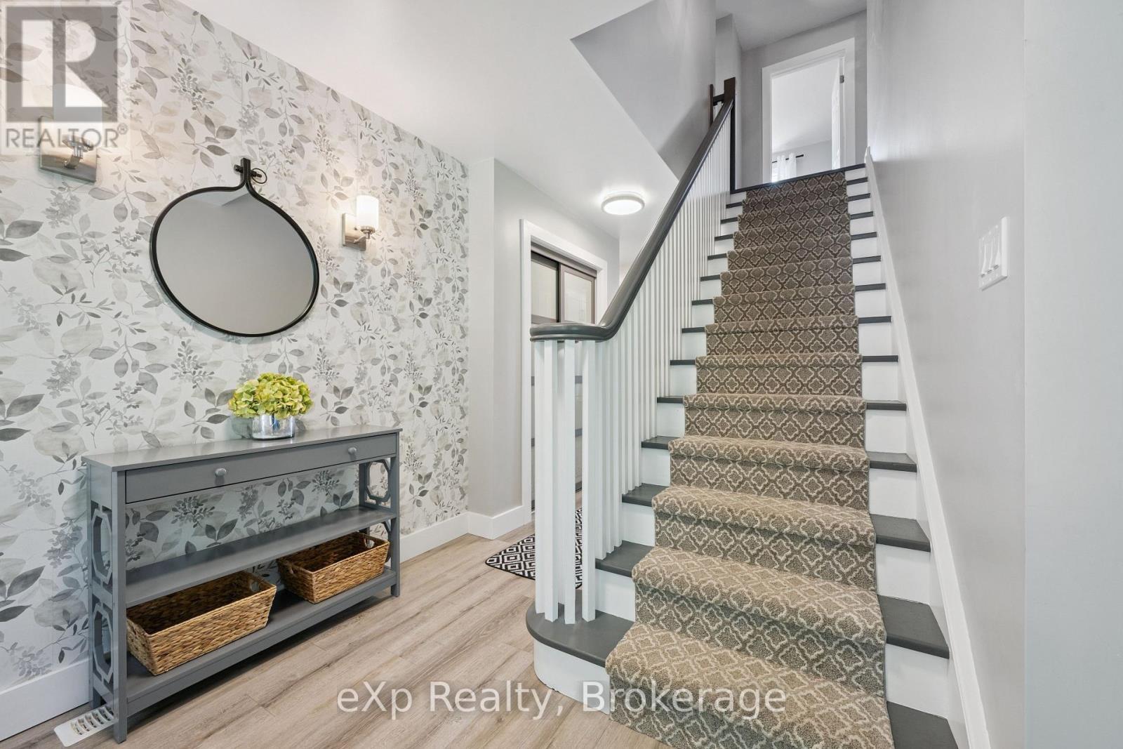 27 Notchwood Court, Kitchener, ON