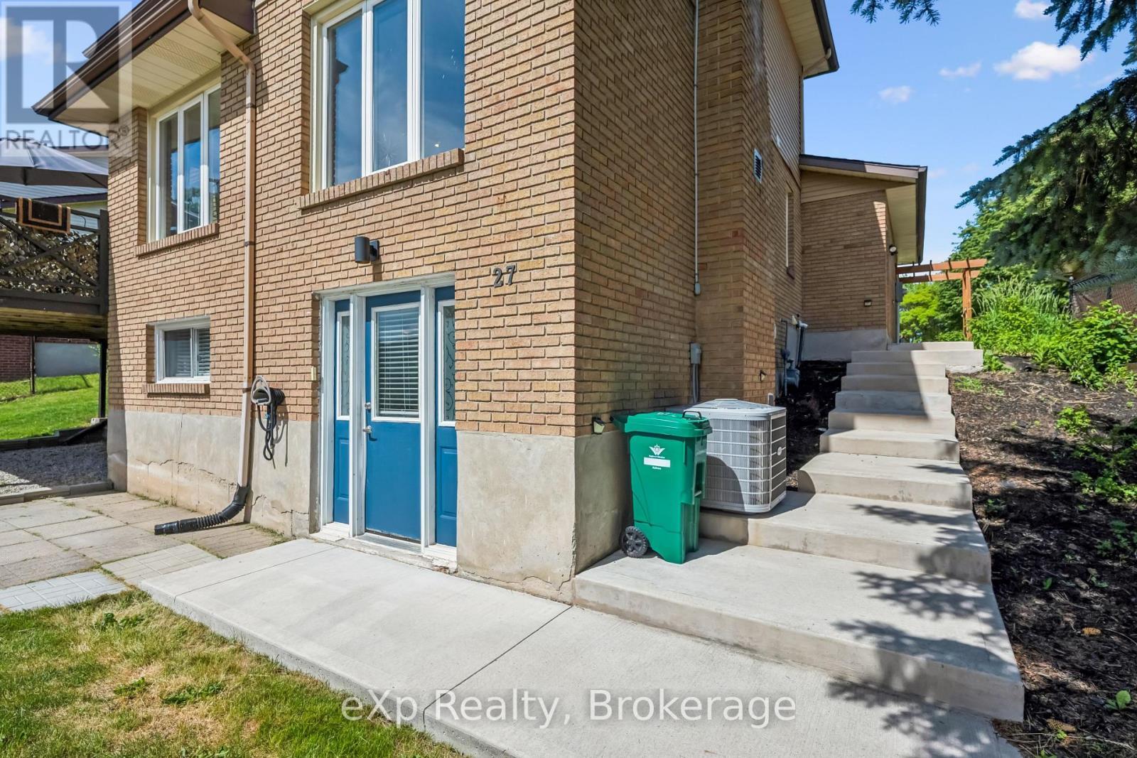 27 Notchwood Court, Kitchener, ON