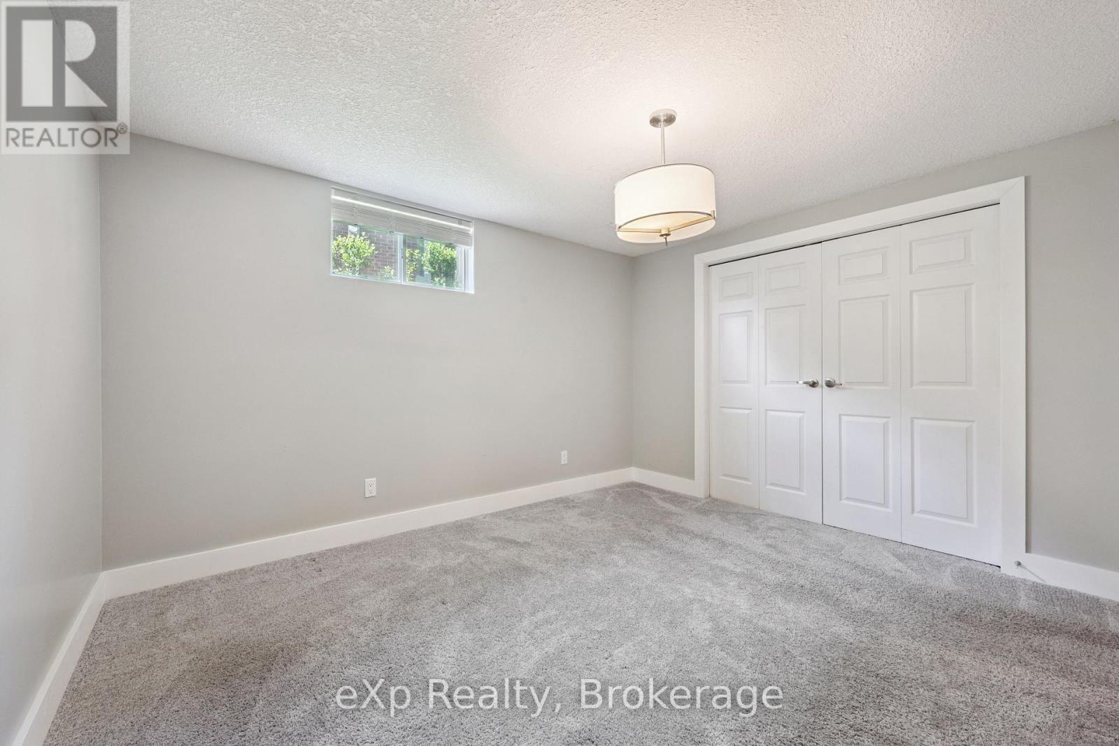27 Notchwood Court, Kitchener, ON