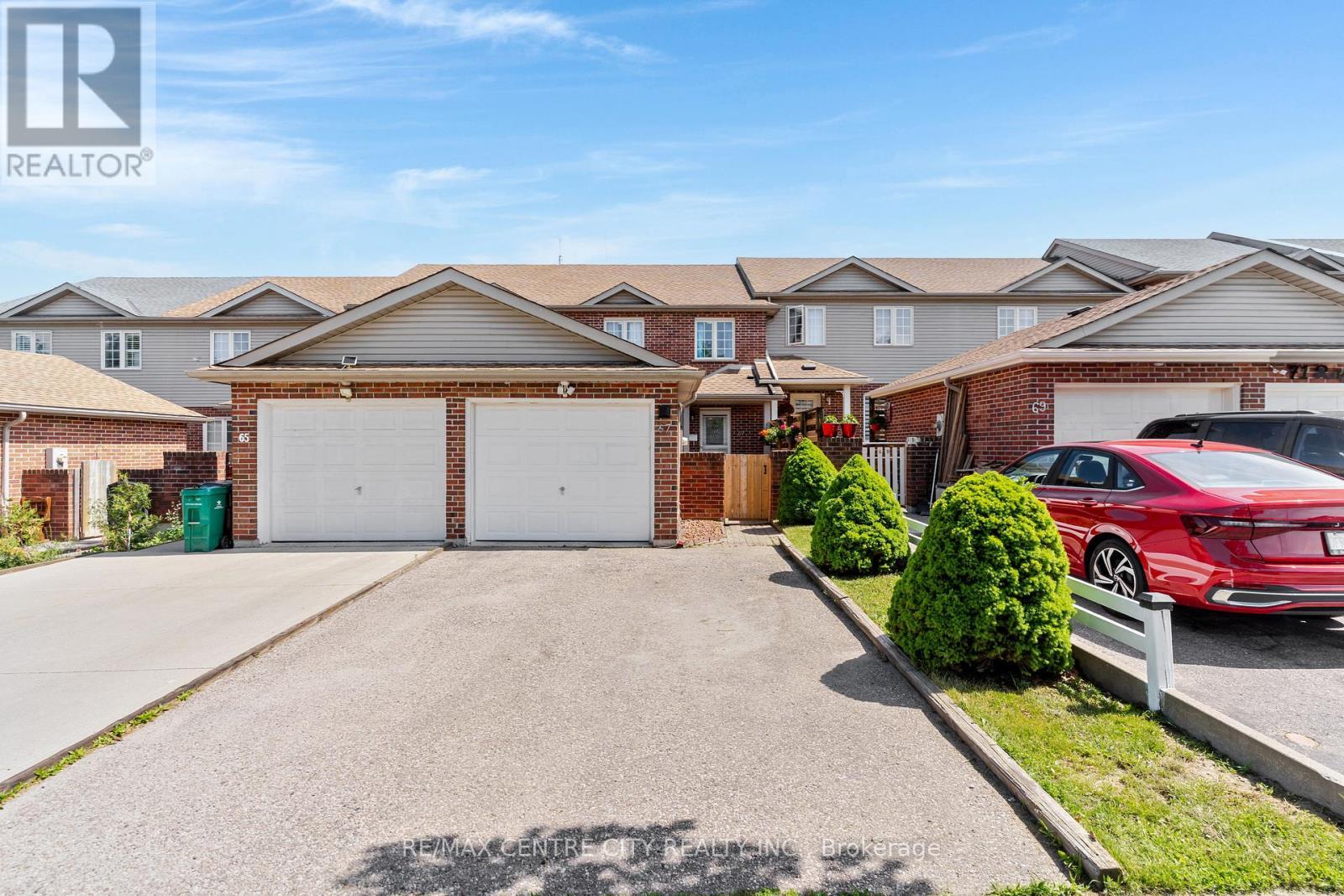 67 Ralgreen Crescent, Kitchener, ON