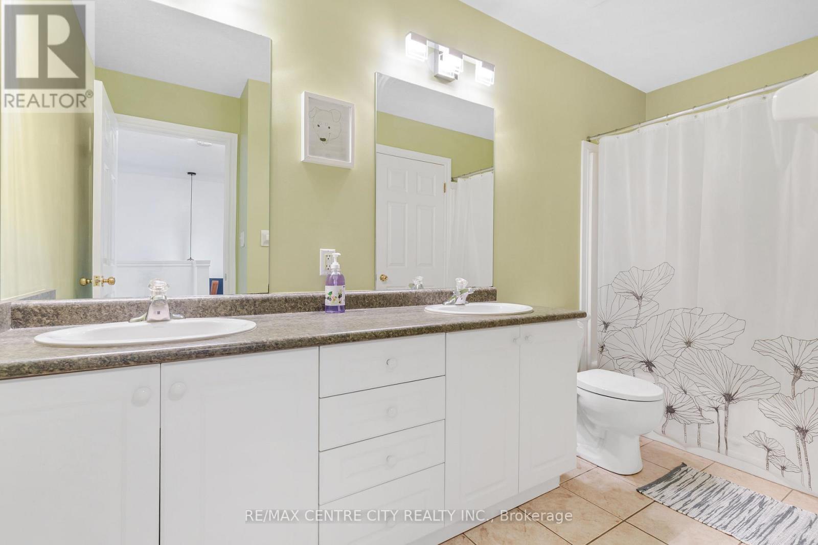 67 Ralgreen Crescent, Kitchener, ON