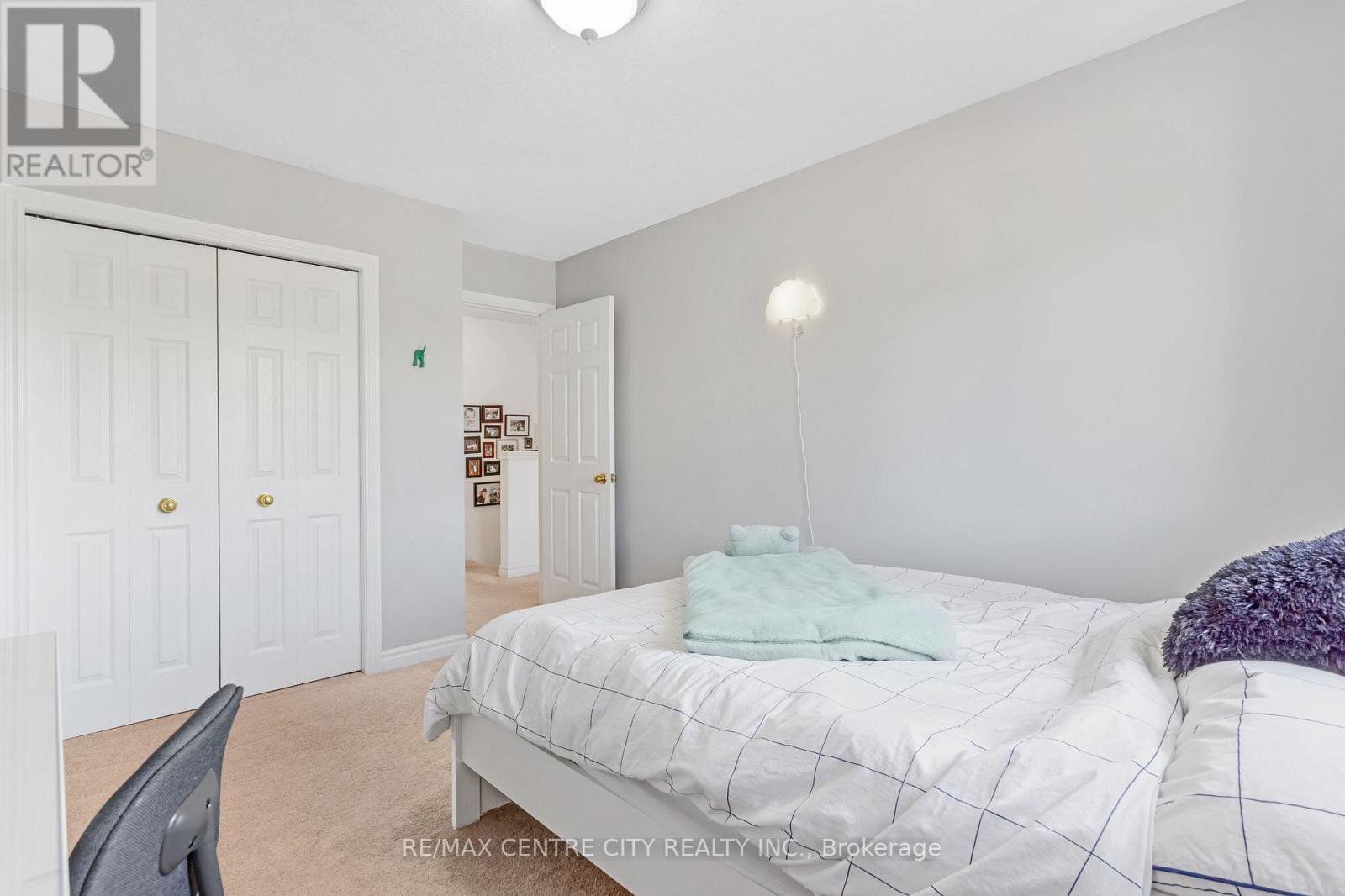 67 Ralgreen Crescent, Kitchener, ON