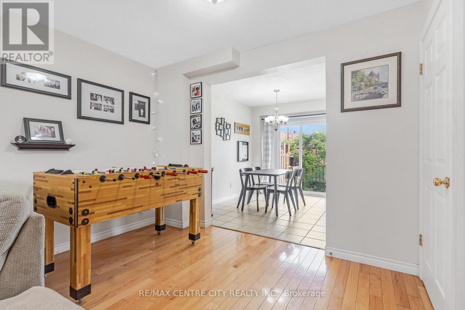 67 Ralgreen Crescent, Kitchener, ON