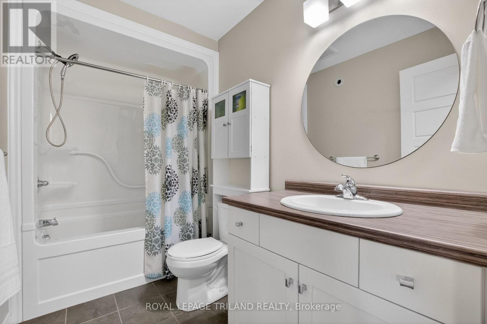 17 Bridle Path, St. Thomas, ON