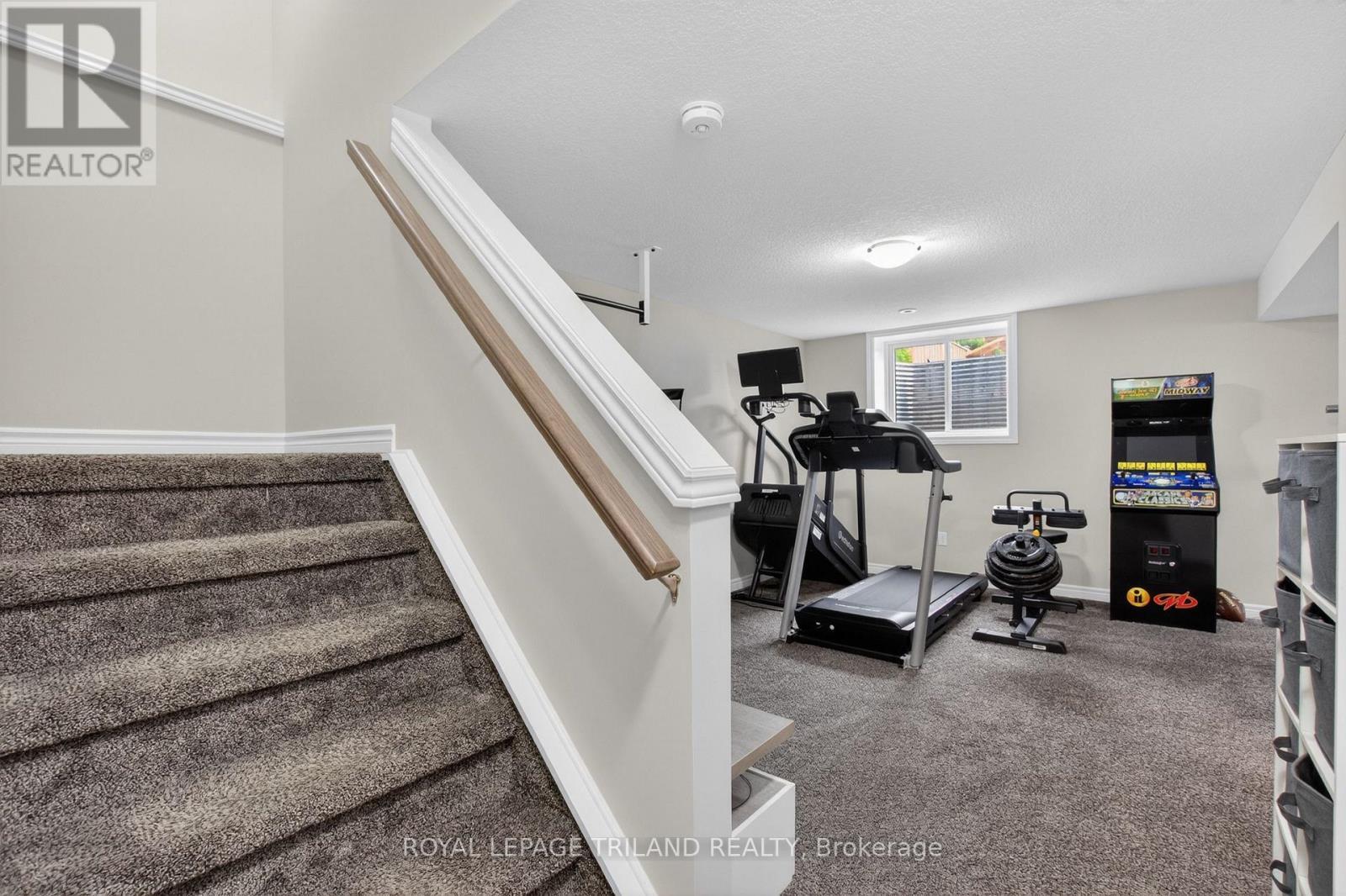 17 Bridle Path, St. Thomas, ON