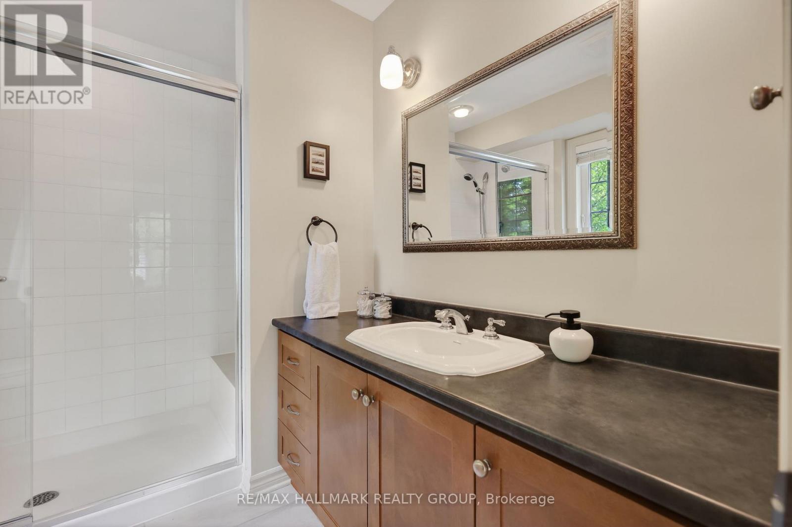 312 Iona Street, Ottawa, ON