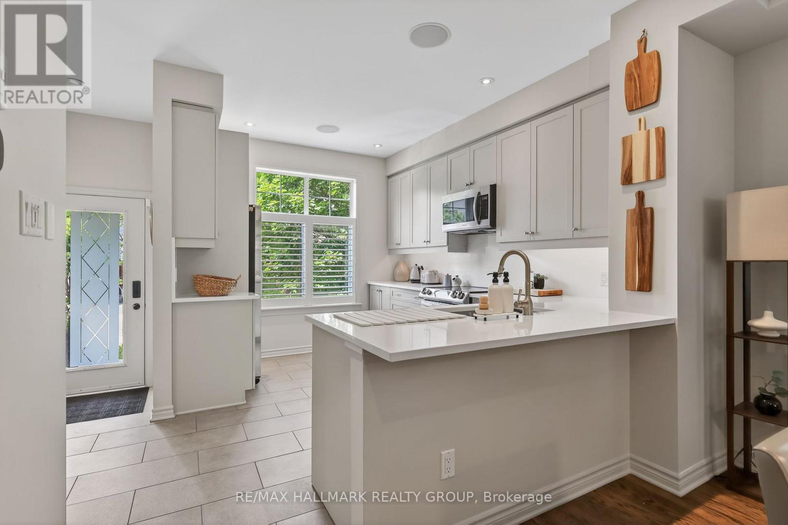 312 Iona Street, Ottawa, ON