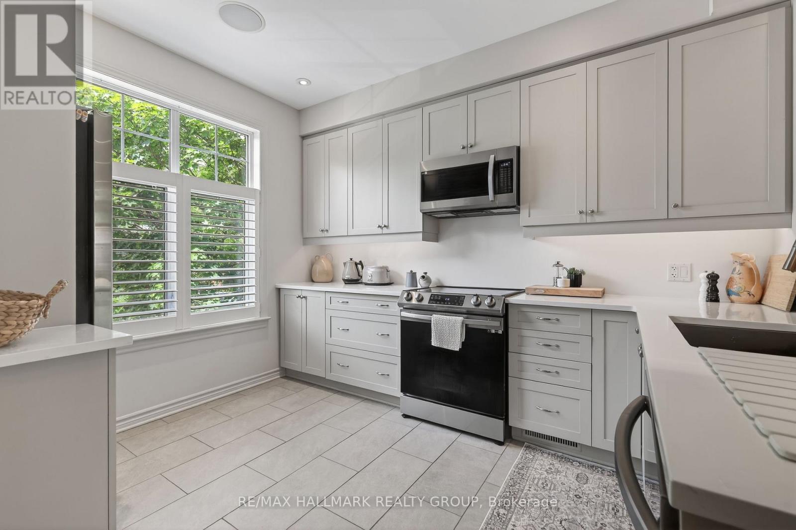 312 Iona Street, Ottawa, ON