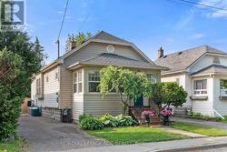 44 BEECH STREET St. Catharines (Downtown), ON L2R 2B7