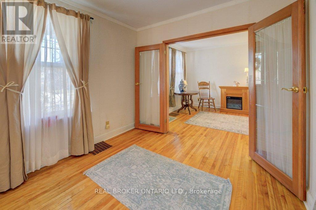 458 Upper Wentworth Street, Hamilton, ON