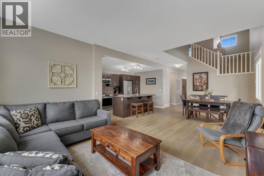 27 River Heights Crescent, Cochrane, AB