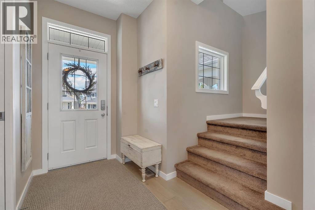 27 River Heights Crescent, Cochrane, AB