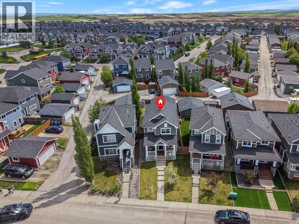 27 River Heights Crescent, Cochrane, AB