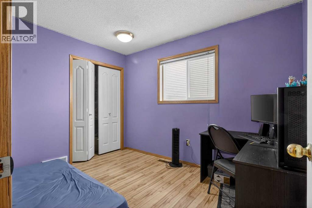 40 Erin Circle Se, Calgary, AB
