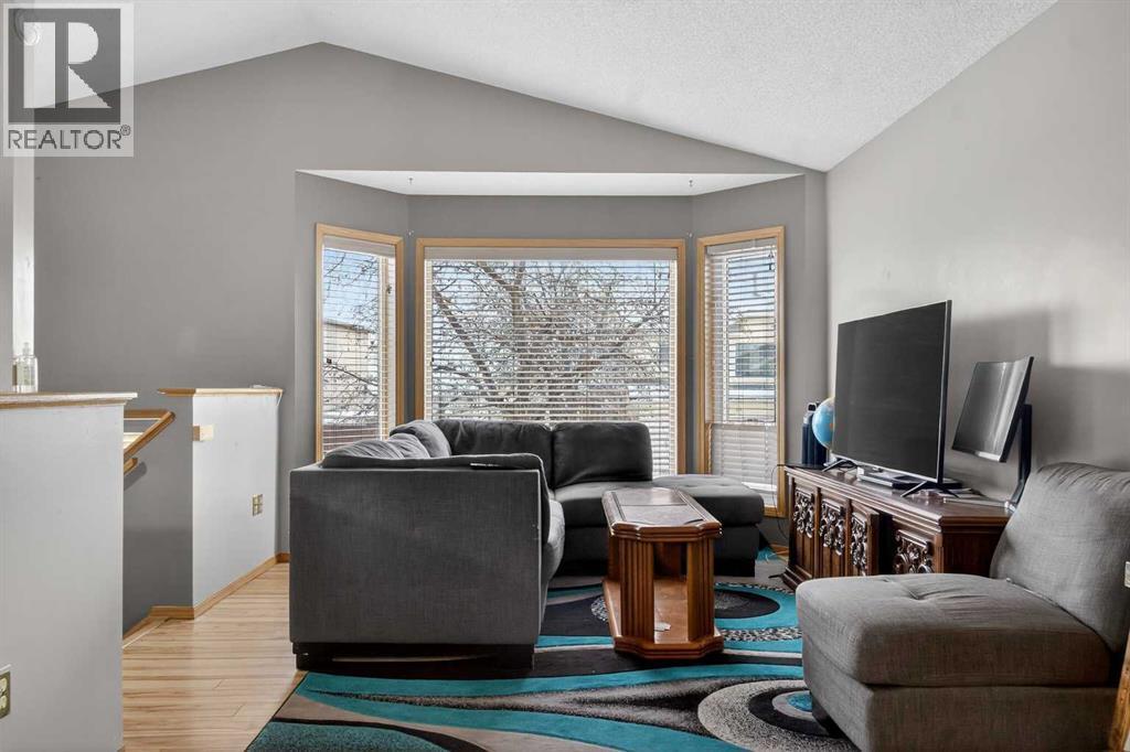 40 Erin Circle Se, Calgary, AB