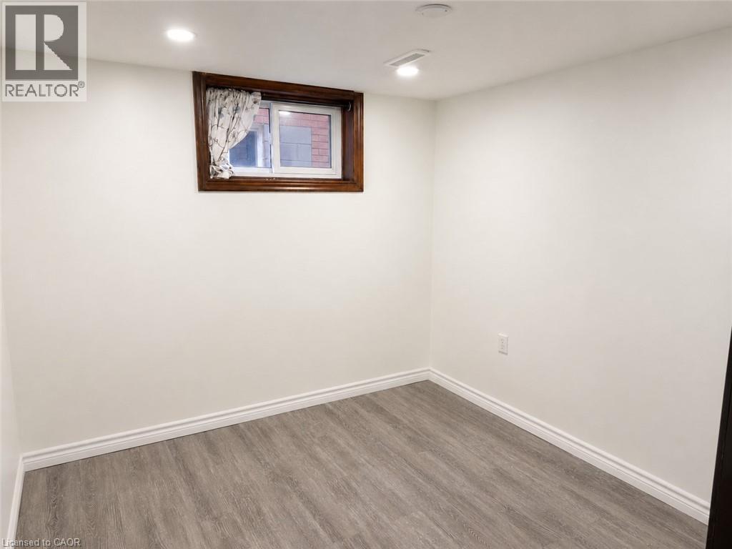 102 Juniper Drive, Hamilton, ON