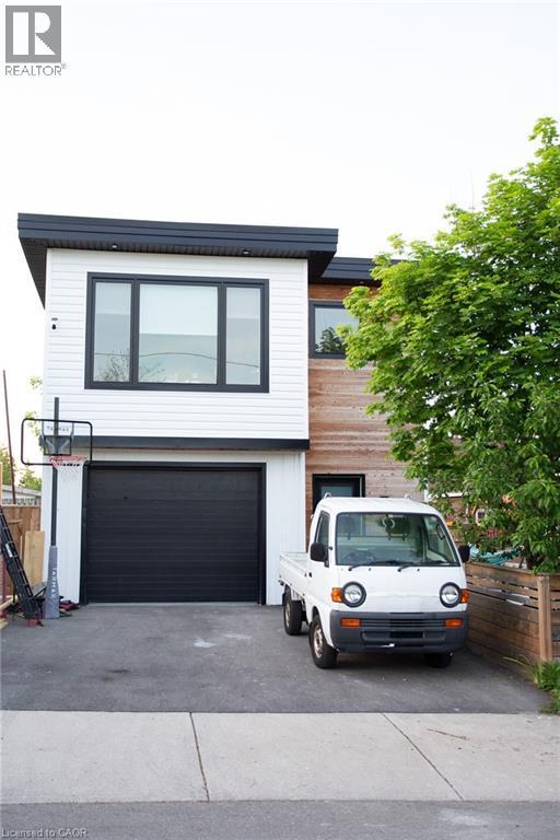 182 Erindale Avenue, Hamilton, ON
