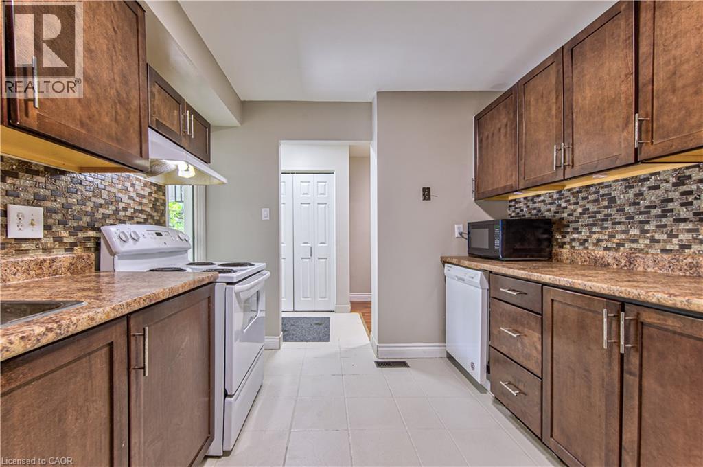 120 Ralgreen Crescent, Kitchener, ON