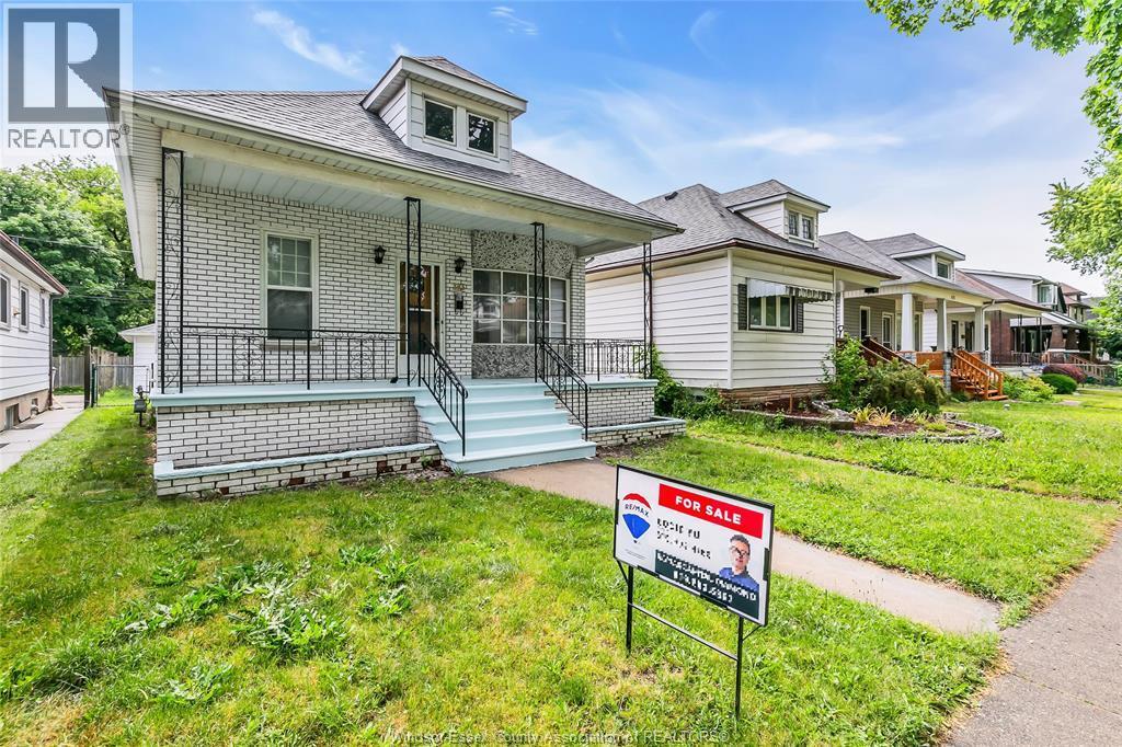 383 Mcewan, Windsor, ON