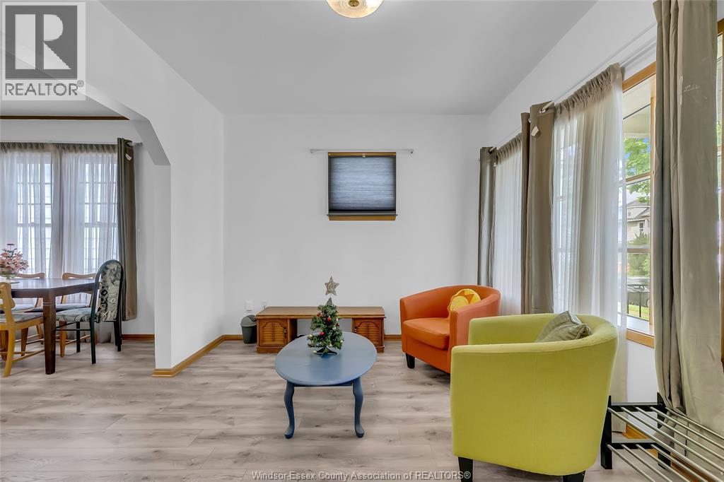383 Mcewan, Windsor, ON