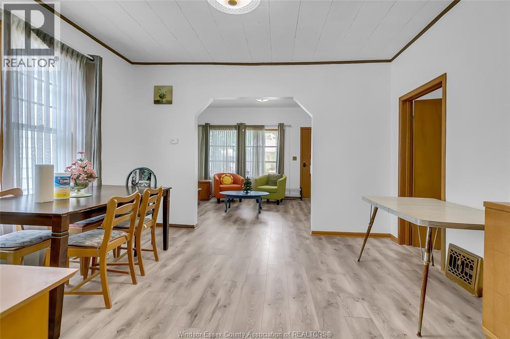 383 Mcewan, Windsor, ON